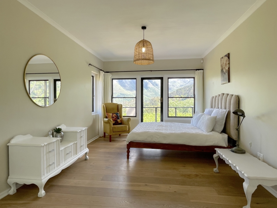To Let 3 Bedroom Property for Rent in Constantia Nek Estate Western Cape